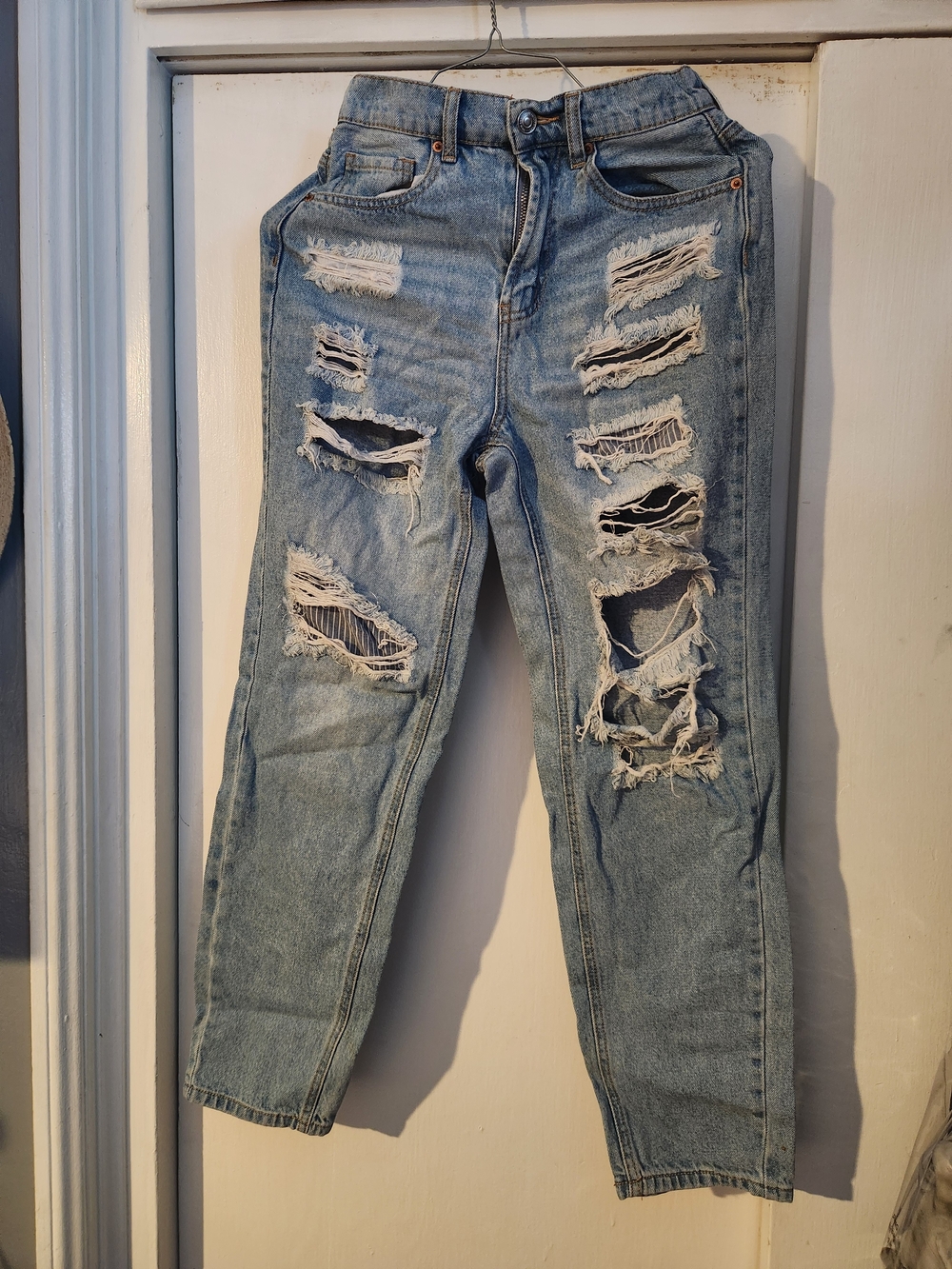 Light Blue Distressed Mom Womenโs Jeans SMALL